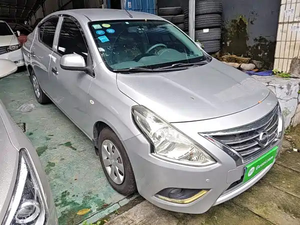 Nissan Sunny 2016