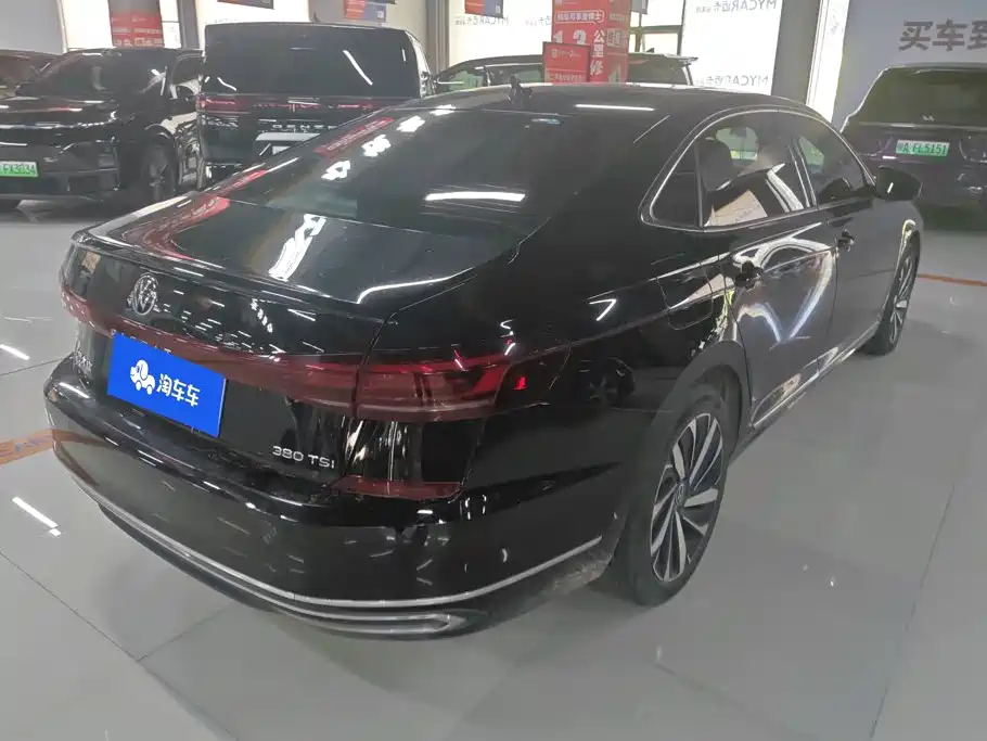 Volkswagen Passat 2024