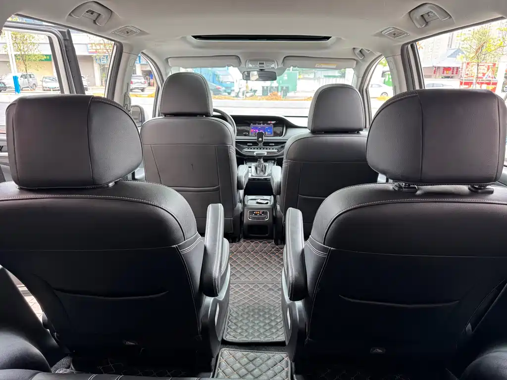 GAC Motor Trumpchi M6 2020 — фото 18