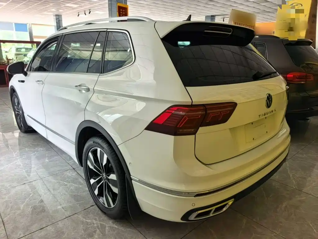 Volkswagen Tiguan L 2023