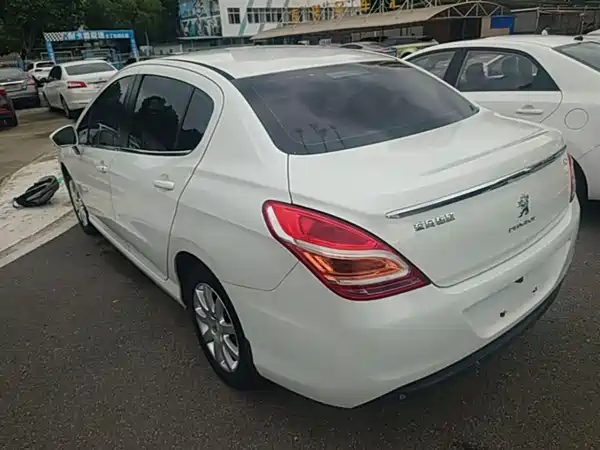 Peugeot 308 2014