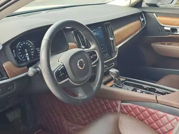 Volvo S90 2019