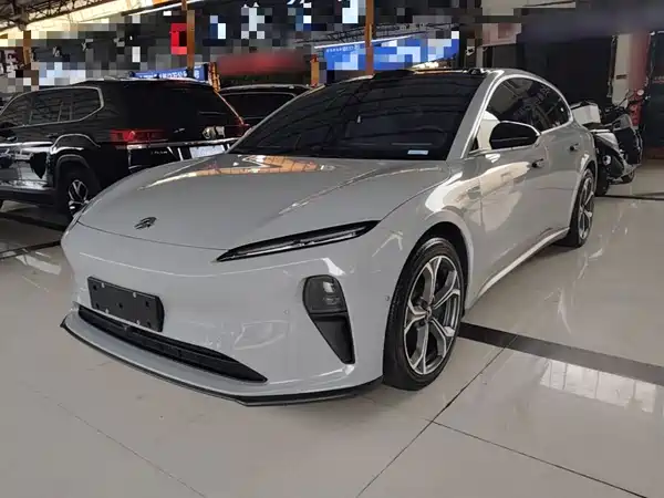 NIO ET5T 2025