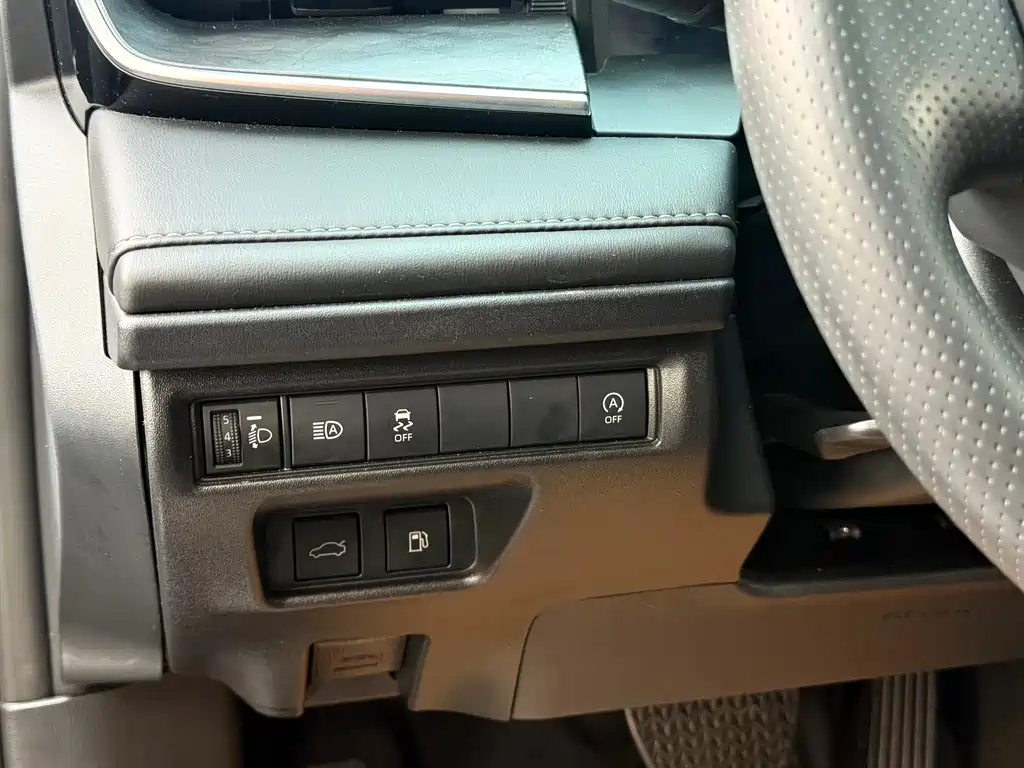 Toyota Camry 2024 — фото 12