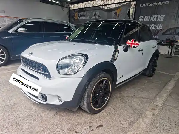MINI Countryman 2016