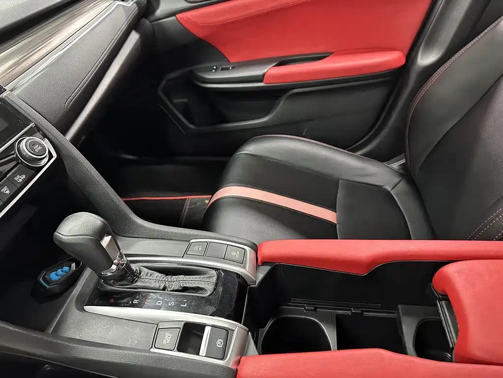 Honda Civic 2021 — фото 12