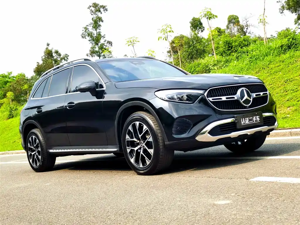 Mercedes-Benz GLC 2023