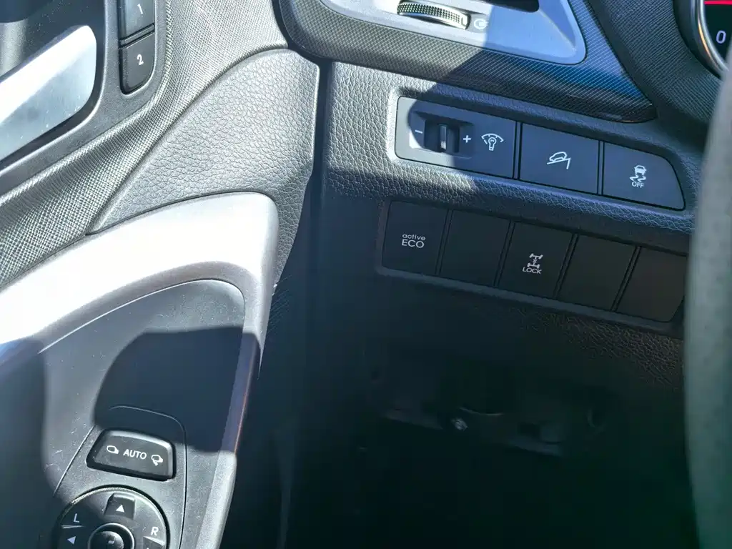 Hyundai Santa Fe 2015 — фото 18