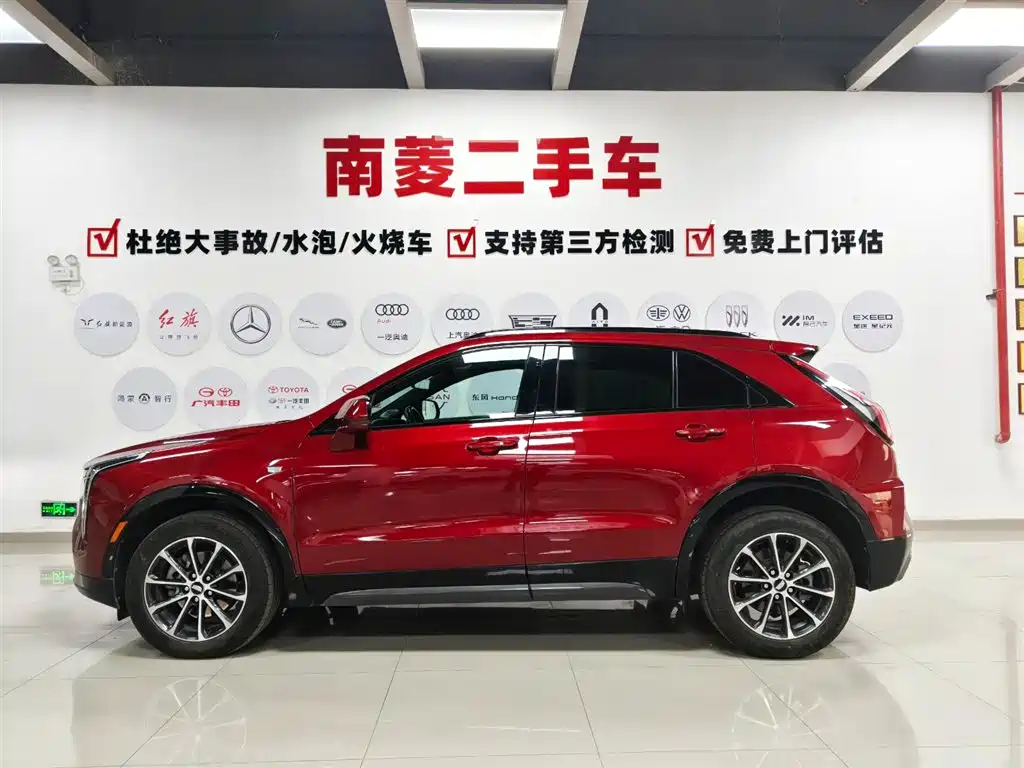 Cadillac XT4 2023 — фото 7