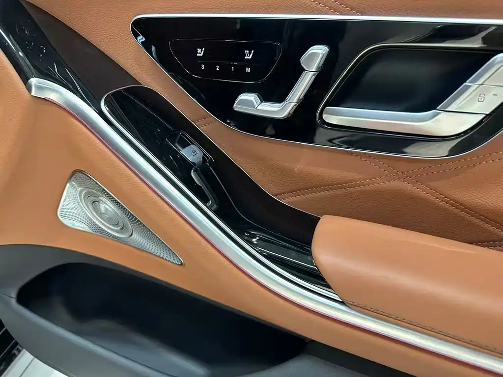 Mercedes-Benz Maybach S-Class 2023 — фото 16