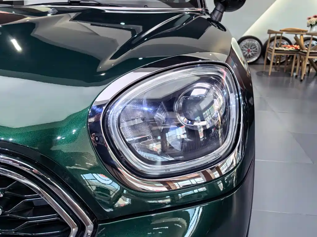 MINI Countryman 2019 — фото 19