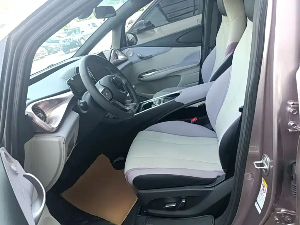 BYD Dolphin 2022 — фото 15