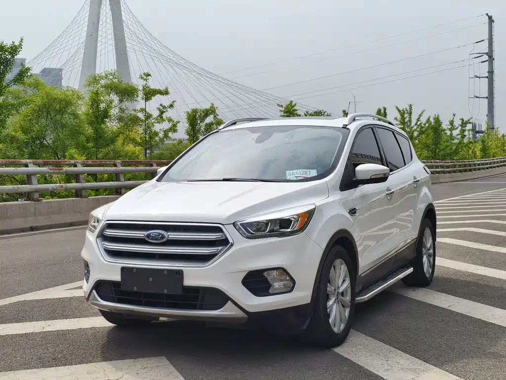 Ford Kuga 2017 — фото 1