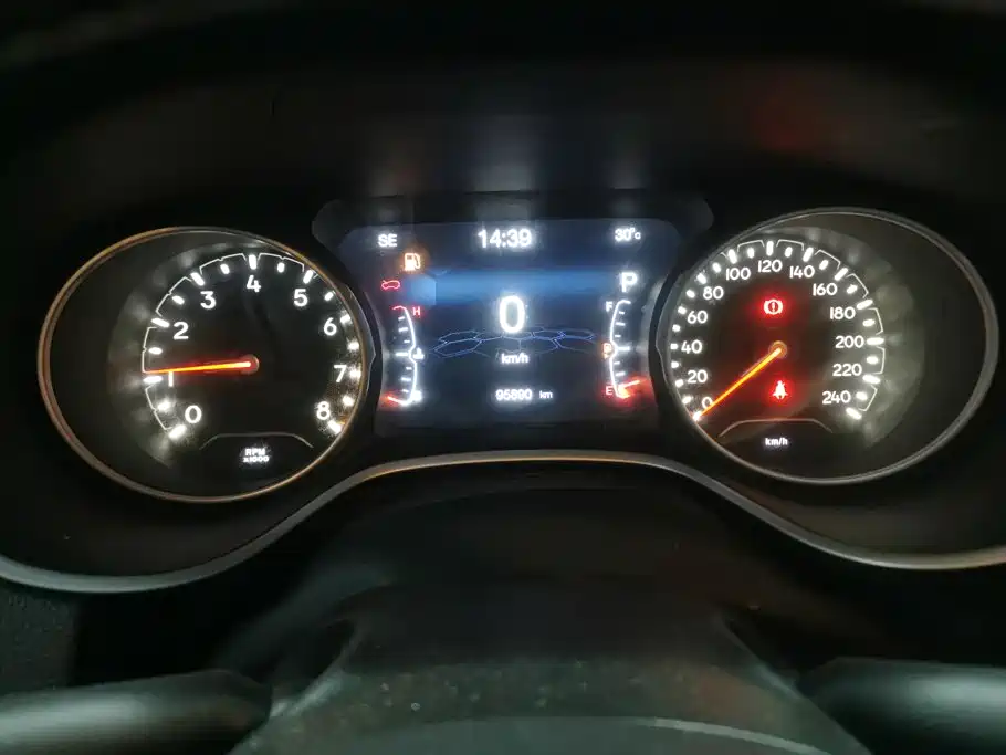 Jeep Compass 2020 — фото 14