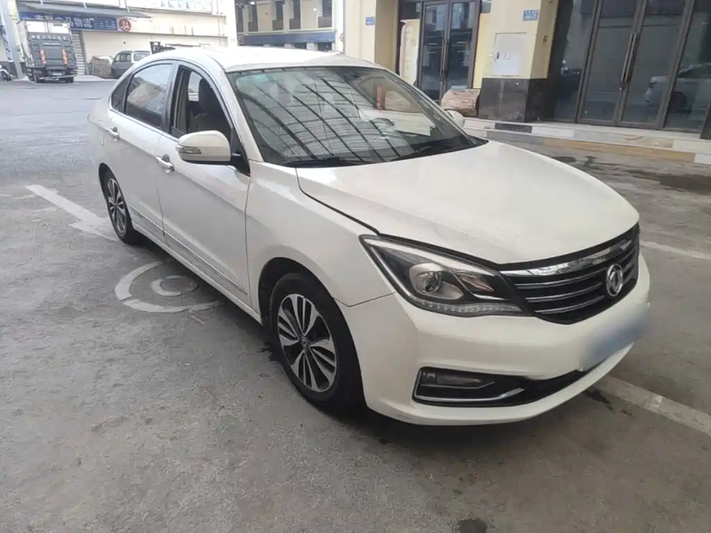 Dongfeng Fengshen A60 2016 — фото 4