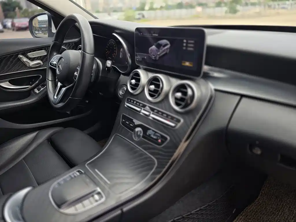 Mercedes-Benz C-Class 2019 — фото 10