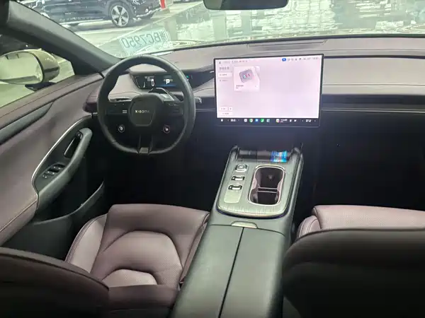 Xiaomi SU7 2025