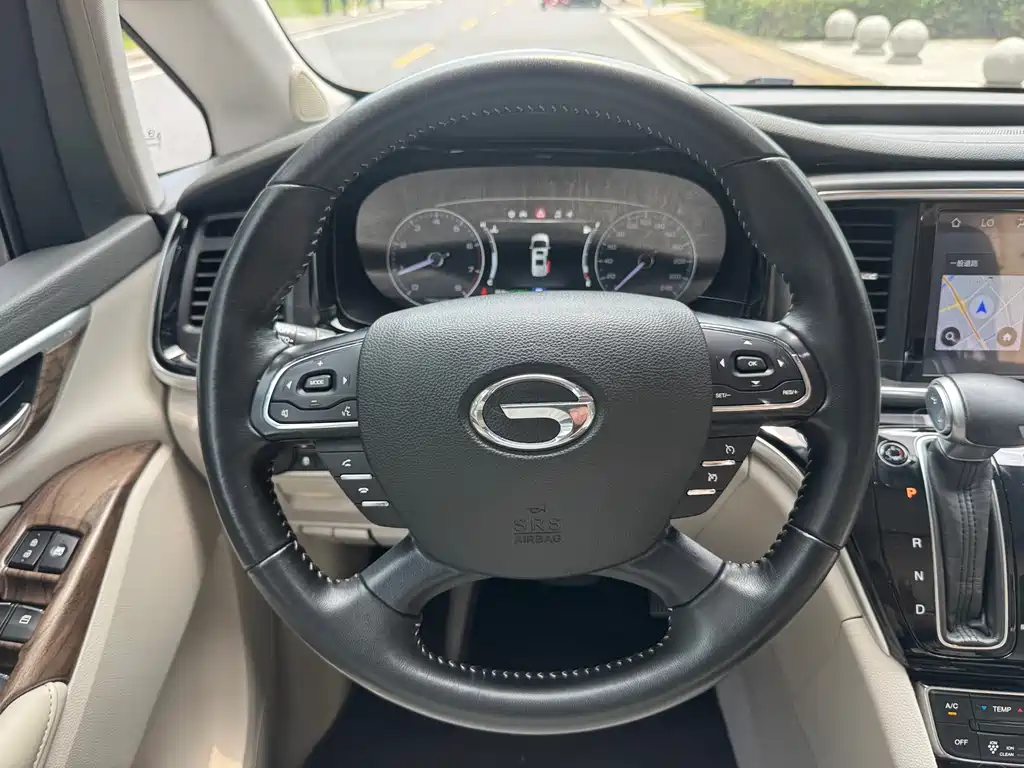 GAC Motor Trumpchi M8 2019 — фото 15