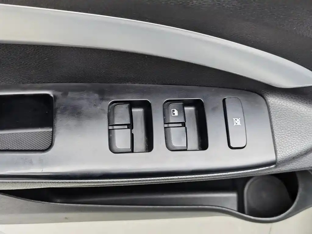 Kia KX1 2019 — фото 9