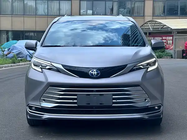 Toyota Sienna 2023