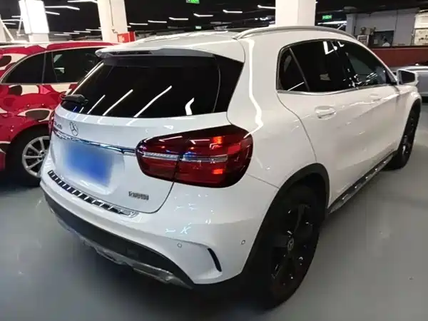 Mercedes-Benz GLA 2019
