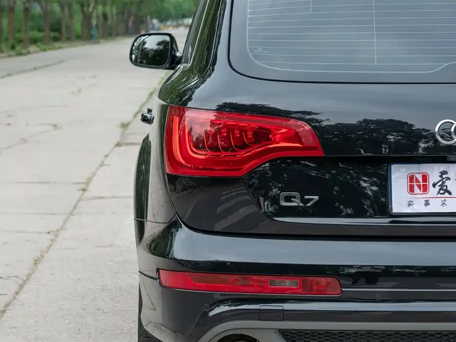 Audi Q7 2015 — фото 15