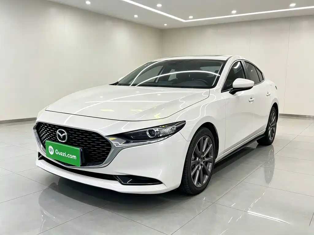 Mazda 3 Axela 2022