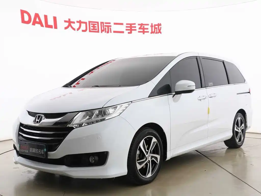 Honda Odyssey 2017 — фото 1