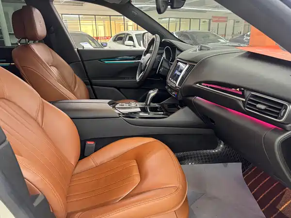 Maserati Levante 2021