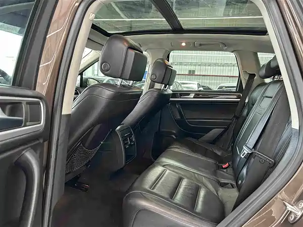 Volkswagen Touareg 2015