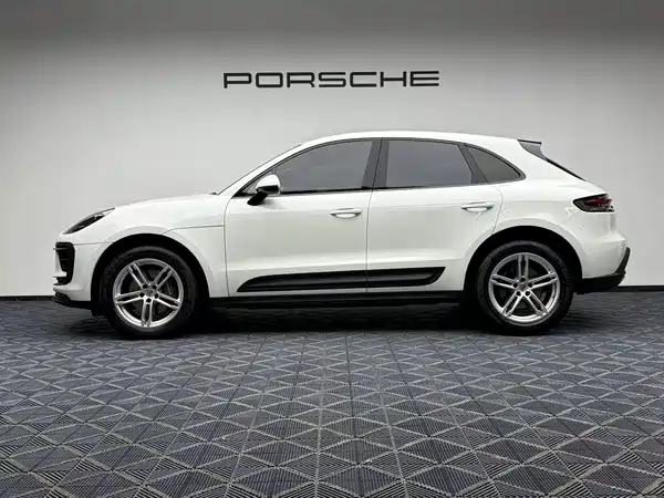 Porsche Macan 2024
