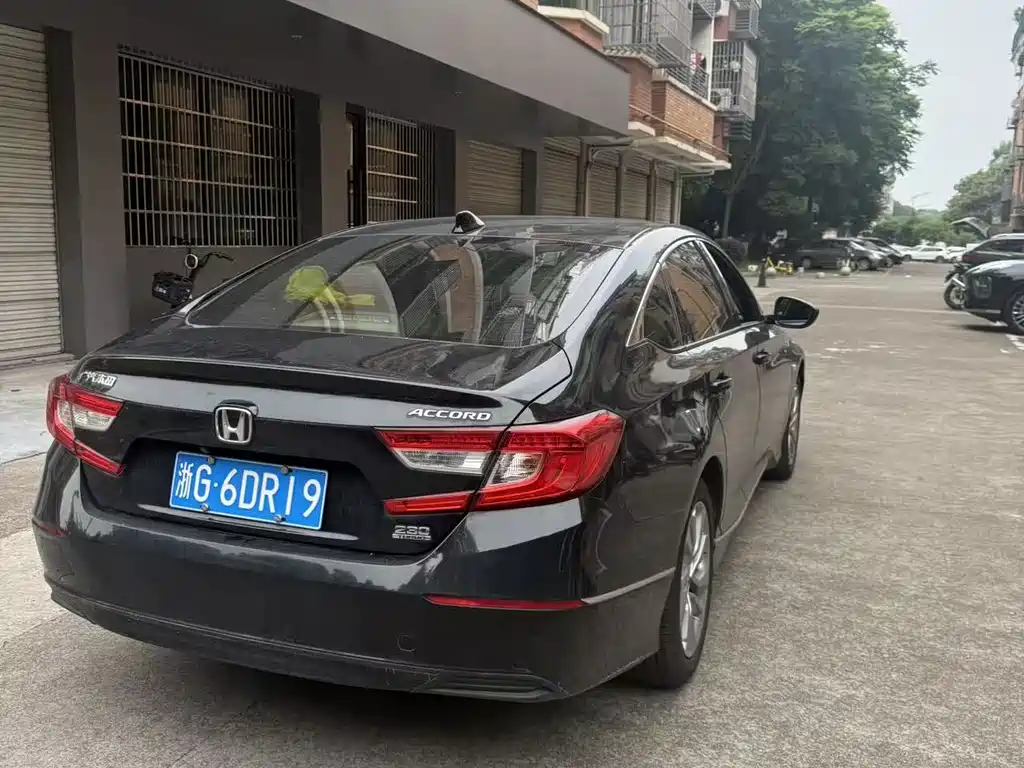 Honda Accord 2018 — фото 4