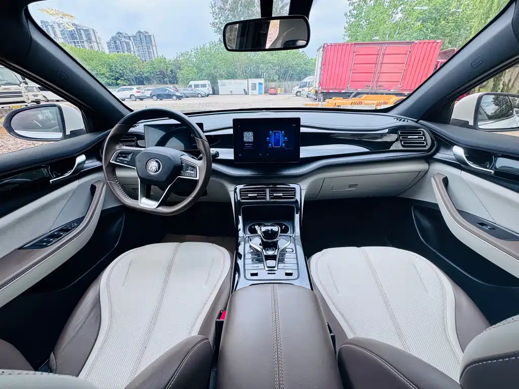 BYD Qin PLUS 2025 — фото 12