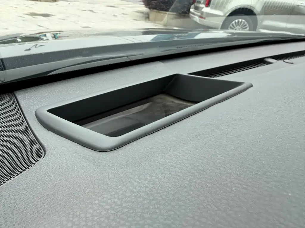Toyota Camry 2020 — фото 11