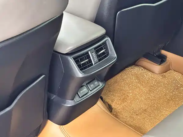 Lexus ES 2022