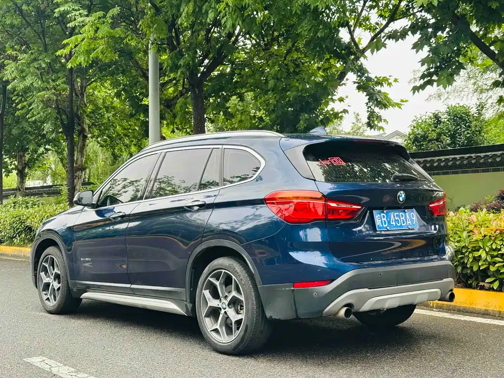 BMW X1 2017 — фото 3