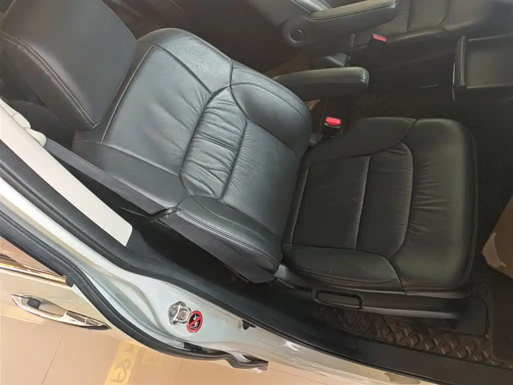 Honda Odyssey 2018 — фото 25