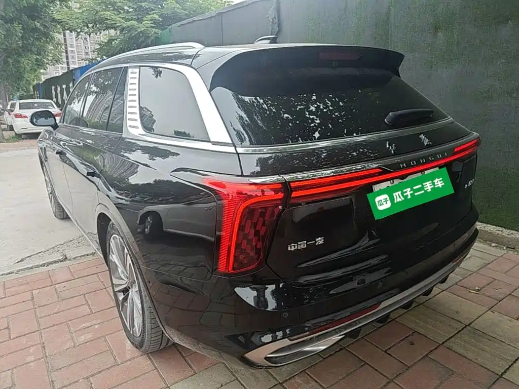Hongqi E-HS9 2023