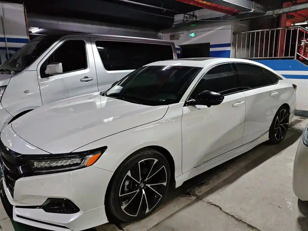 Honda Accord 2022 — фото 27