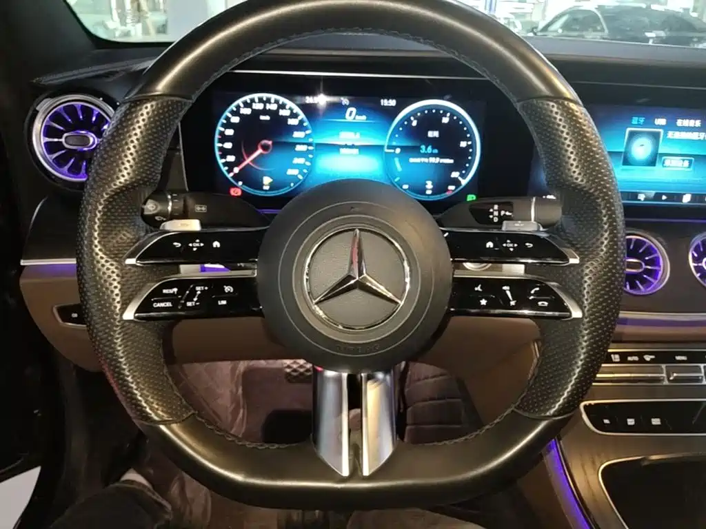 Mercedes-Benz E-Class 2021 — фото 11