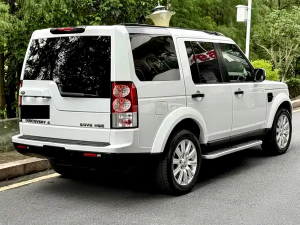 Land Rover Discovery 2012