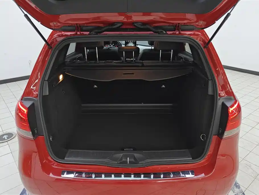 Mercedes-Benz B-Class 2017 — фото 4