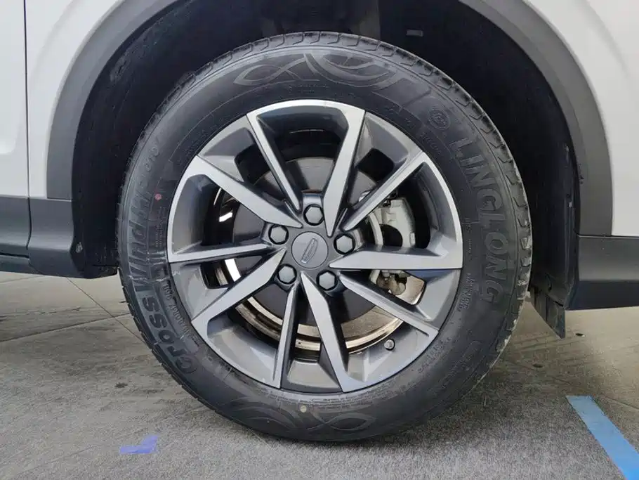 Geely Binyue 2021