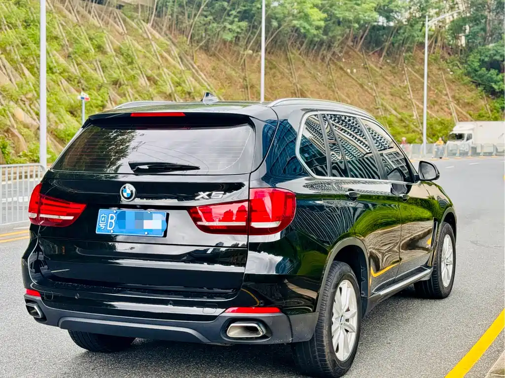 BMW X5 2019 — фото 12