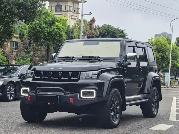 BAIC BJ40 2025