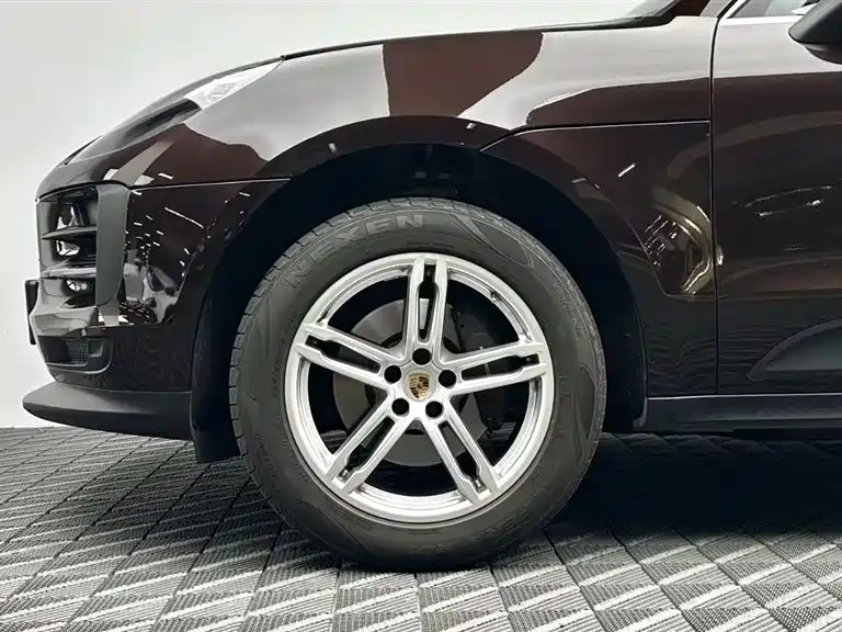 Porsche Macan 2020 — фото 7
