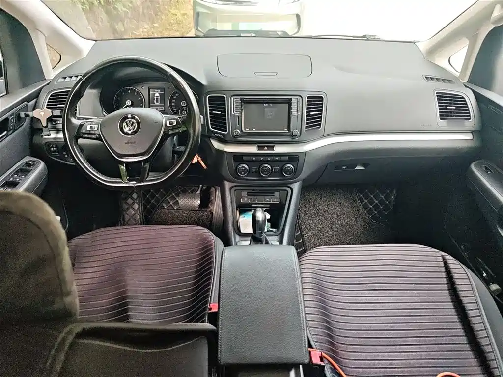 Volkswagen Sharan 2018 — фото 13