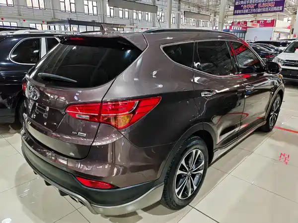 Hyundai Santa Fe 2013