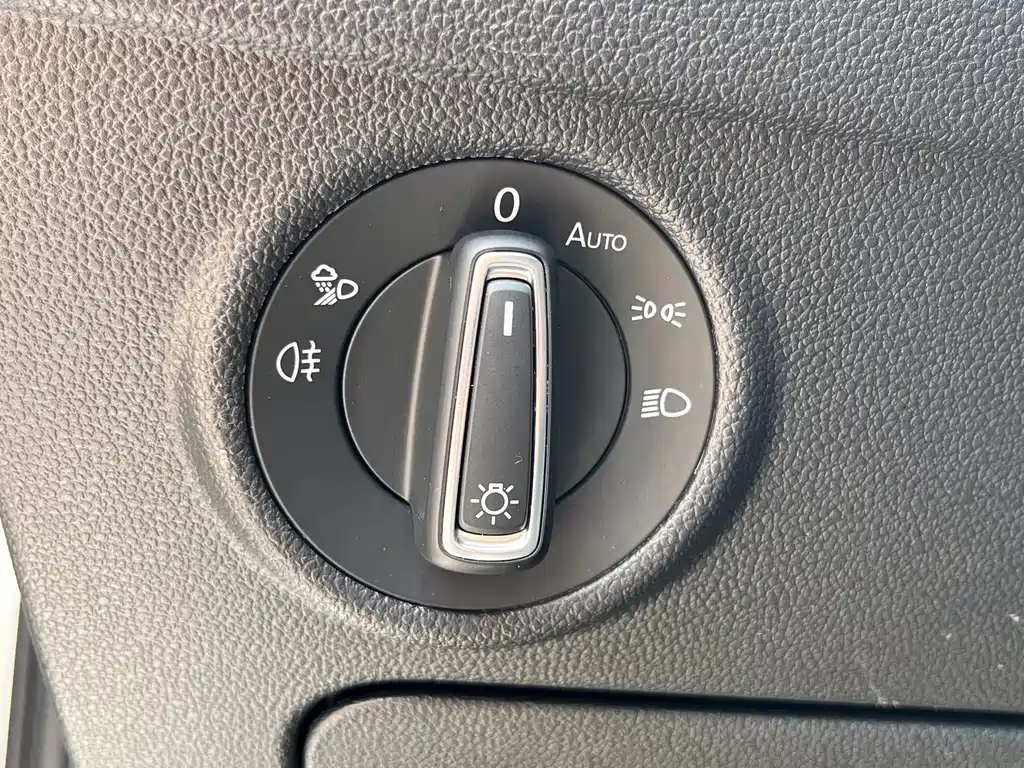 Volkswagen Tiguan L 2023 — фото 17