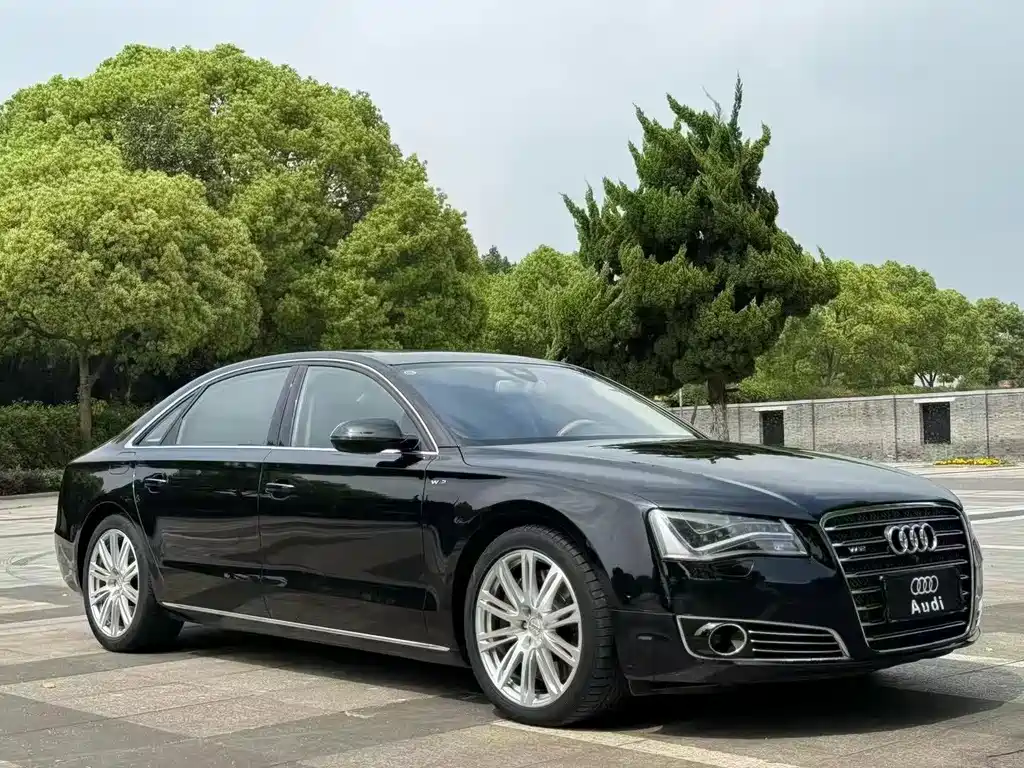 Audi A8 2013 — фото 3